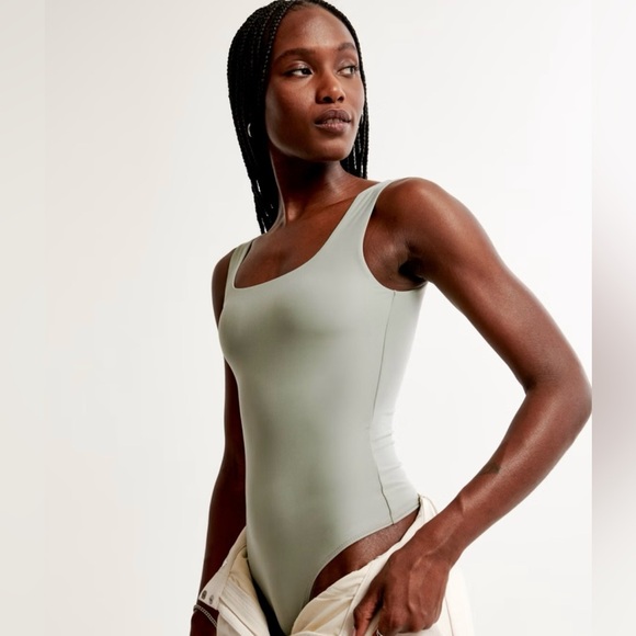 NWOT Express Body Contour Bodysuit Pale Earthy Sage Green Color  SIZE LARGE - Picture 1 of 6